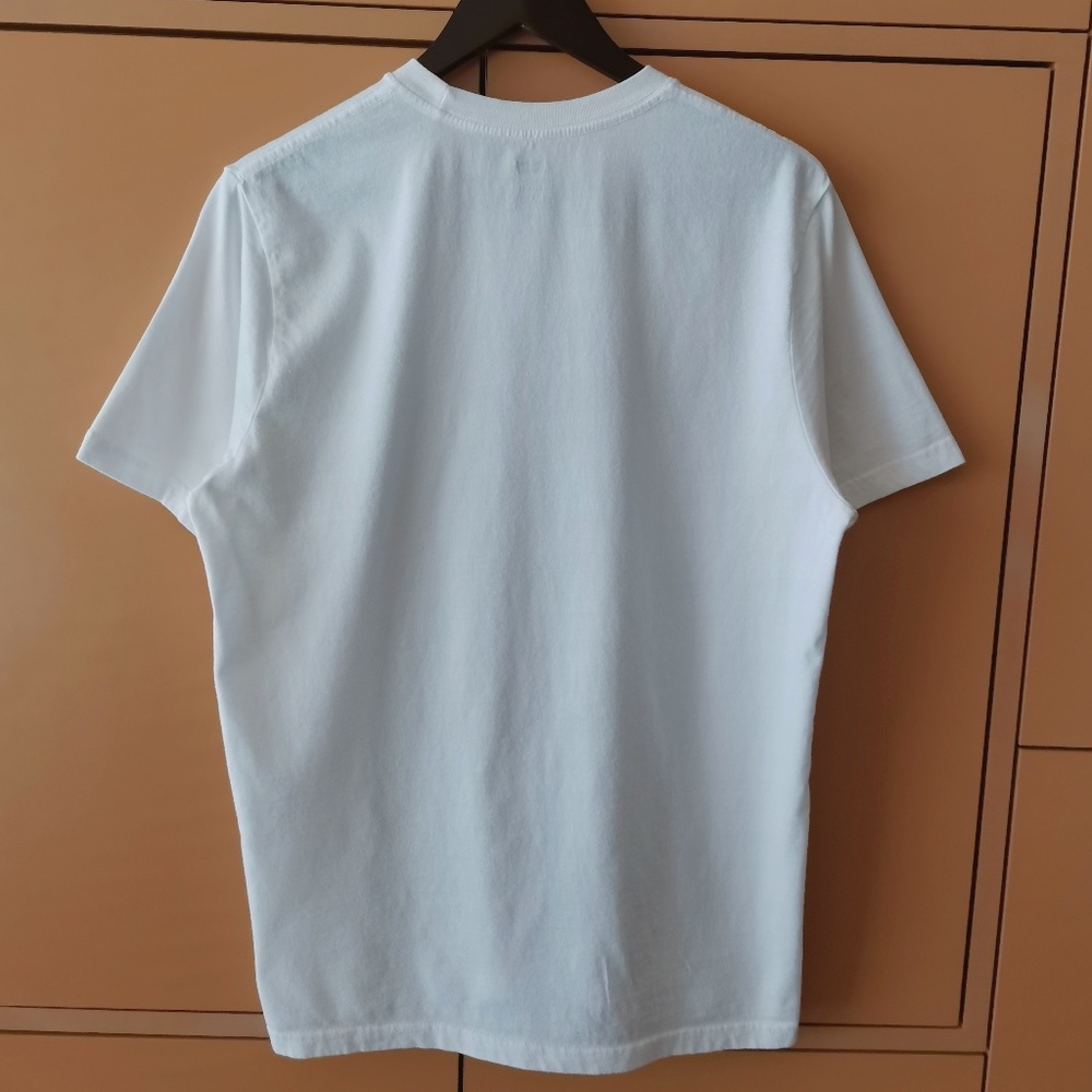 LEVI’S® CHEST BOXTAB LOGO TEE SHIRT - (M) - Picture 9 of 10